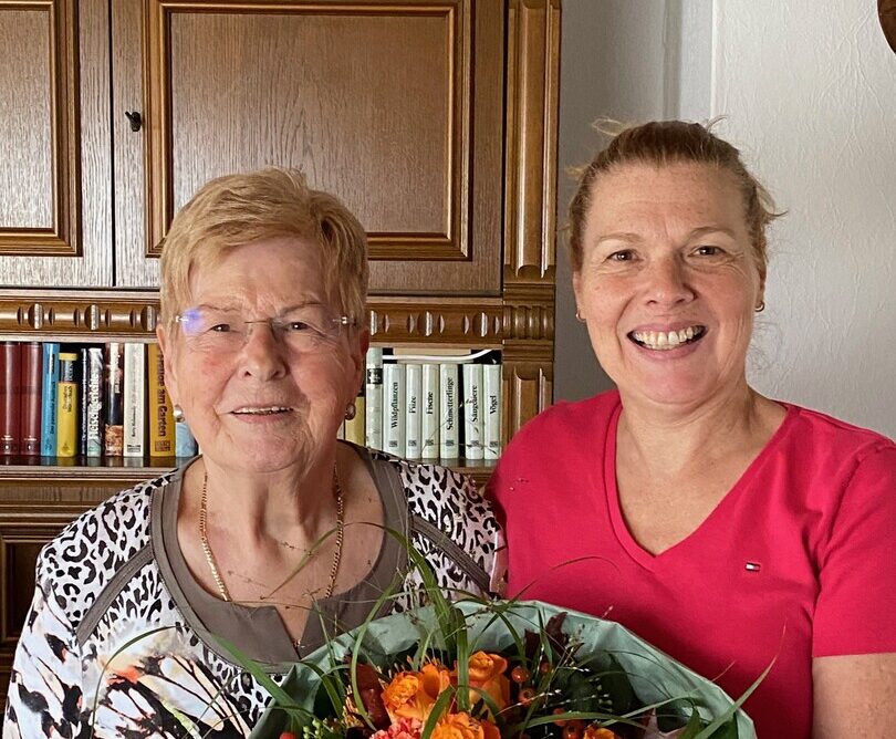 Herzlichen Glückwunsch, Ehrenmitglied Edeltraud Mattern zum 80. Geburtstag
