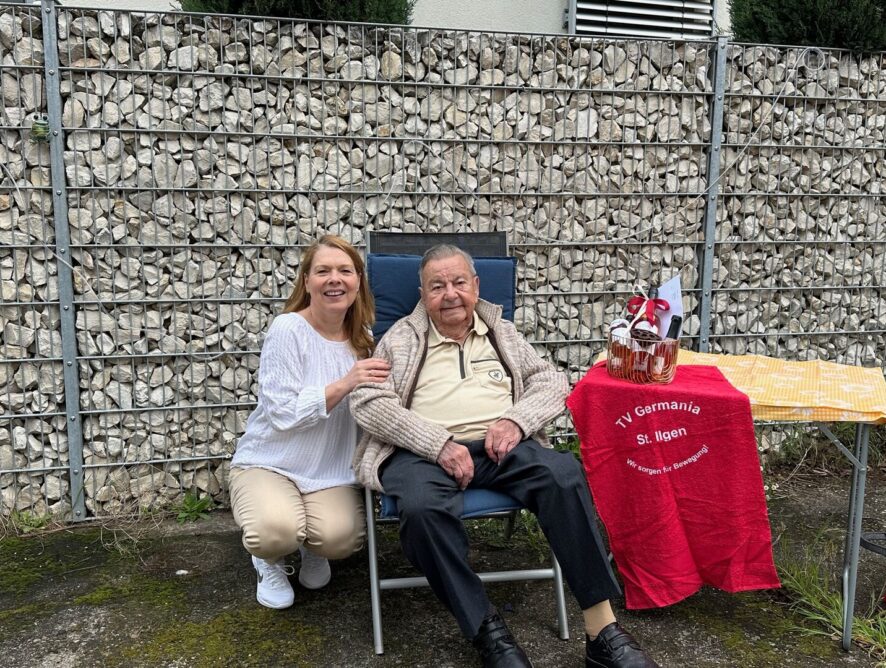 Herzlichen Glückwunsch, Ehrenmitglied Hugo Knebel zum 90. Geburtstag