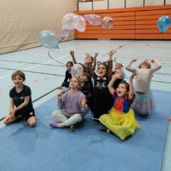 Faschingsturnen Turnzwerge